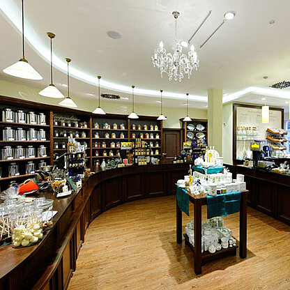 Bünting Coloniale Verkaufsraum Tresen Regale