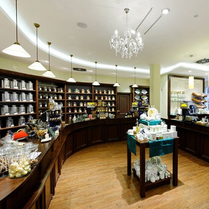 Bünting Coloniale Verkaufsraum Tresen Regale